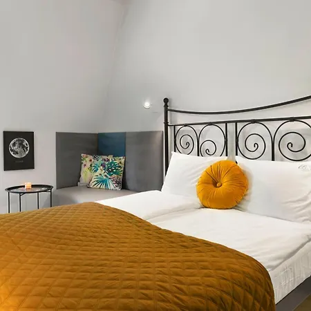 Elite City Center Cosy Attic