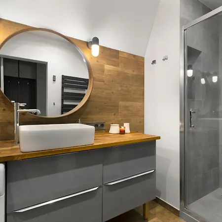 Elite City Center Cosy Attic *